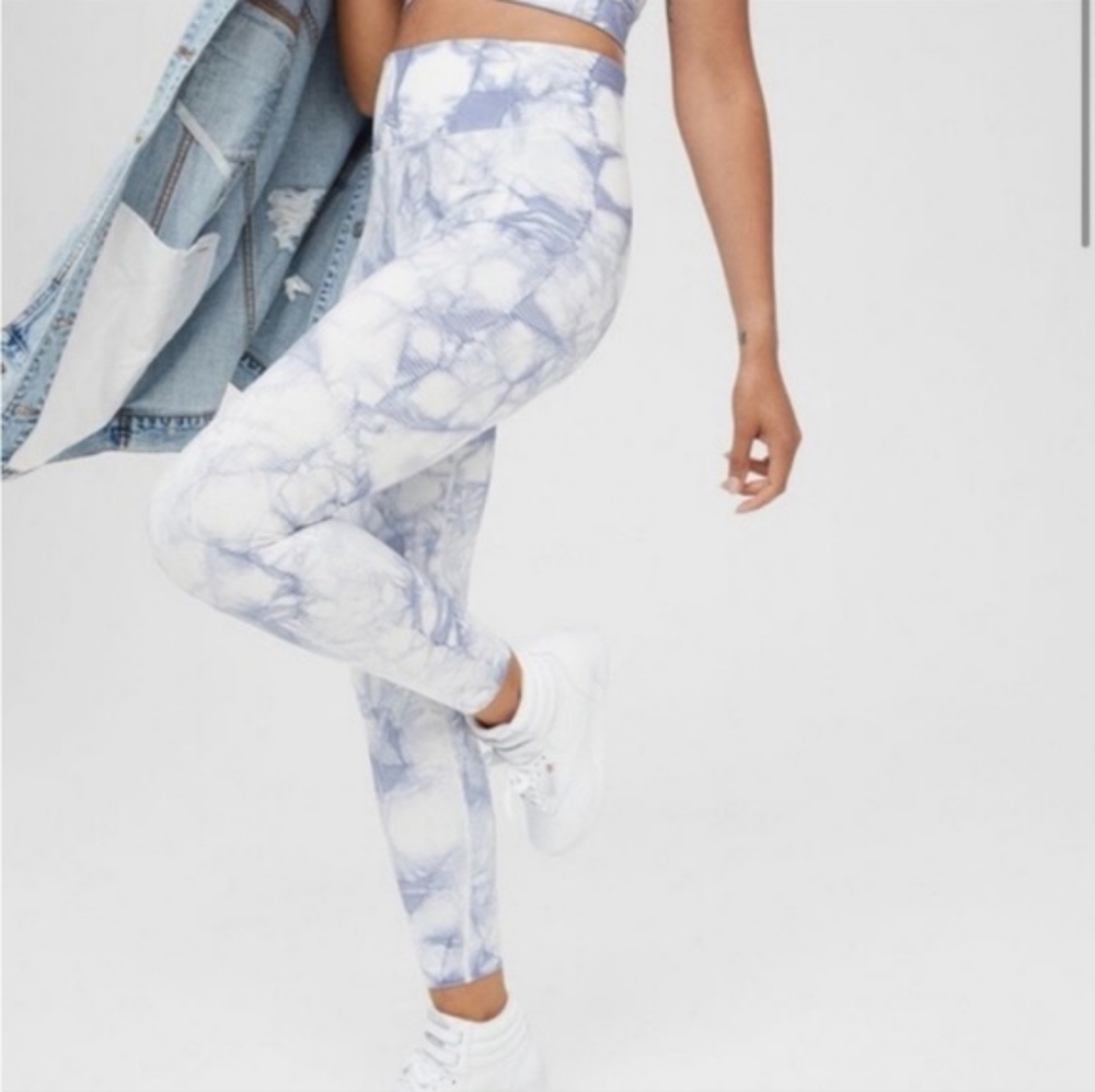Aerie Offline Tie Dye Legging Size‎ Medium Blue White - Picture 8 of 8